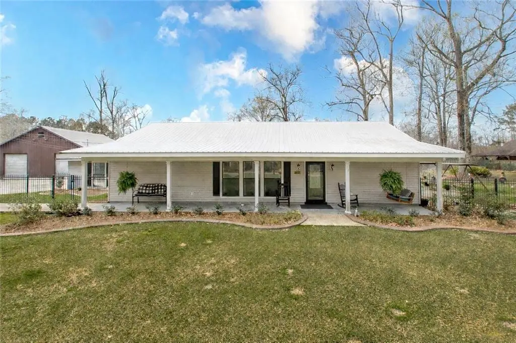 30439 N Willow Street, Livingston, LA 70754 - #1