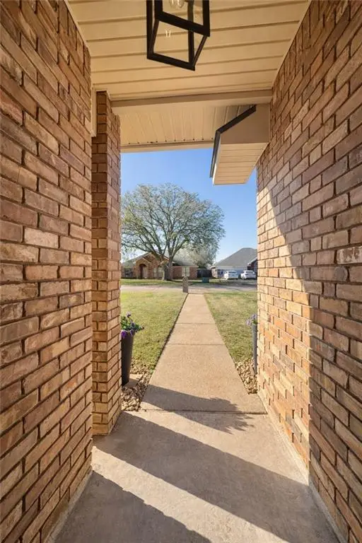 5213 Fairview Avenue, Alexandria, LA 71303 - #2