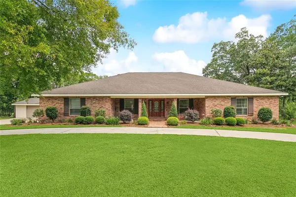 63 Doubloon Drive, Slidell, LA 70461