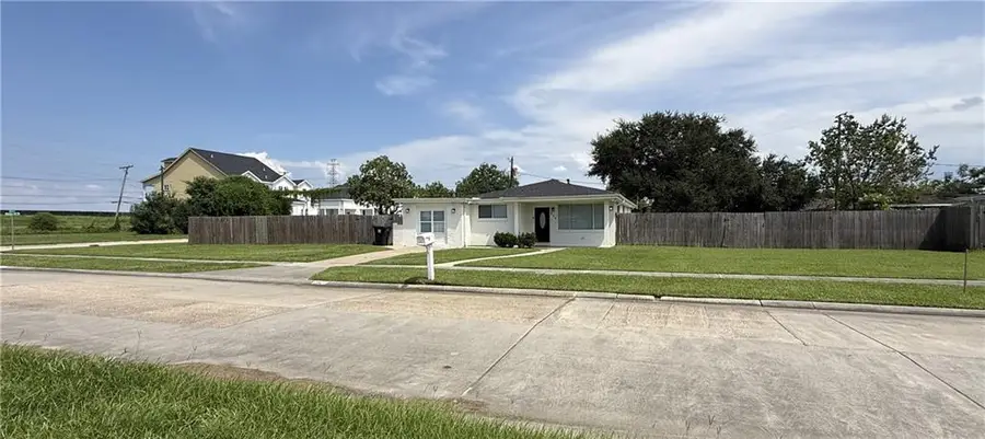 225 Nutria Drive, Arabi, LA 70032 - #2