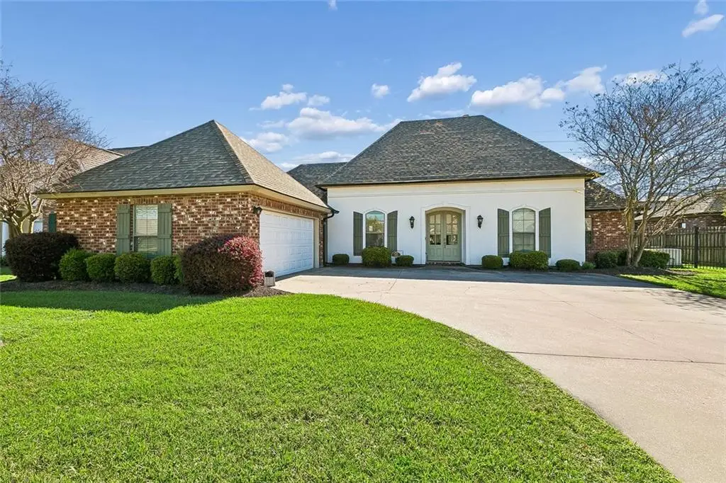 233 Lansdown Drive, Houma, LA 70360 - #1