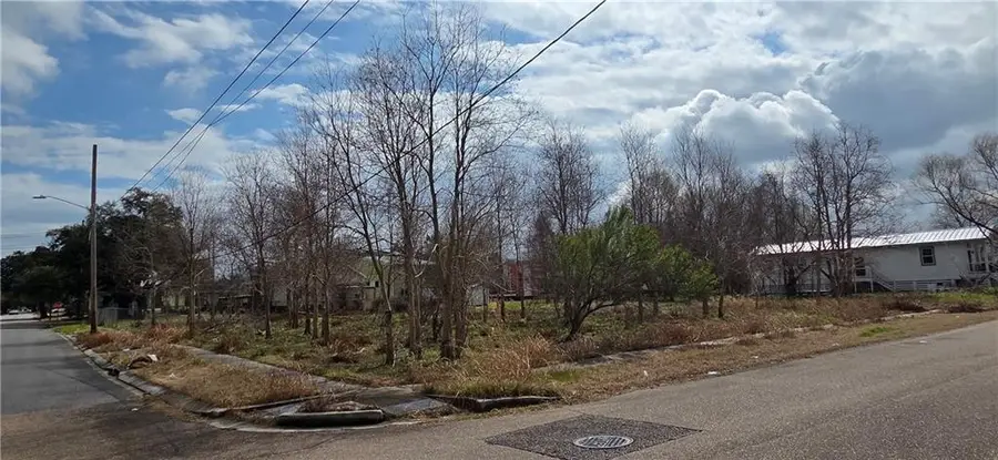 2039 Deslonde Street, New Orleans, LA 70117 - #2