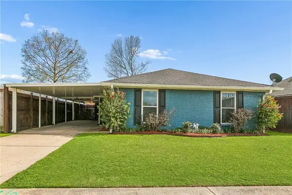 3309 Oak Drive, Violet, LA 70092