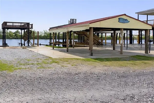 7481 Edgewater Drive, Chauvin, LA 70344