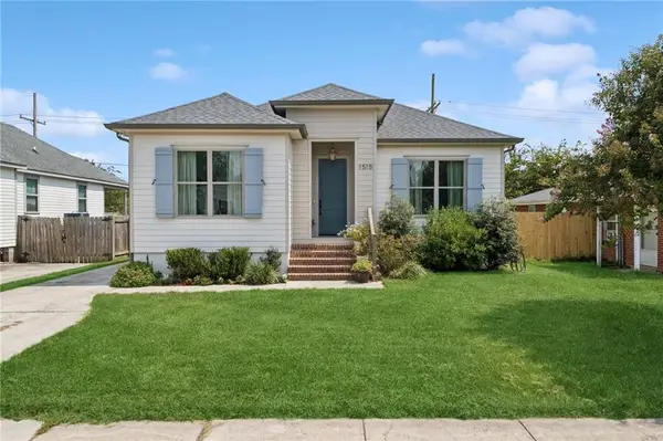 1515 Schnell Drive, Arabi, LA 70032