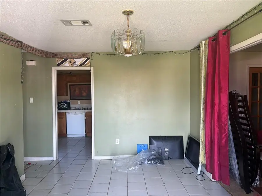 4921 Nighthart Street, New Orleans, LA 70127 - #2