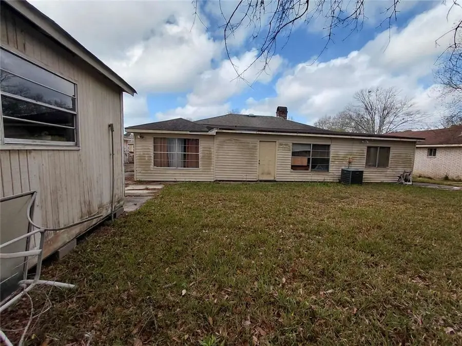 204 E Queens Drive, Slidell, LA 70458 - #3