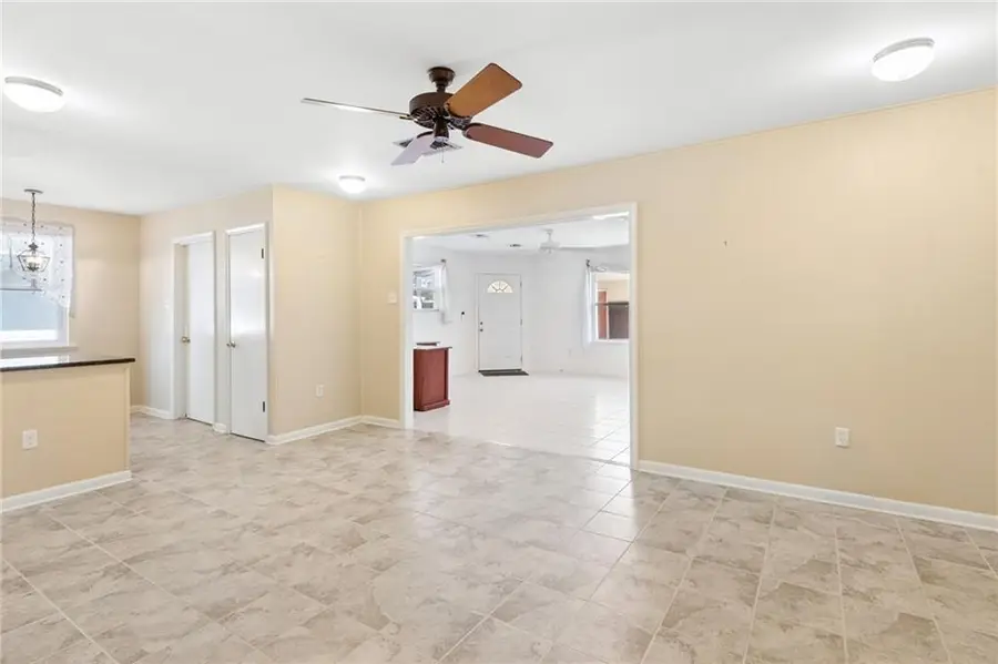 9817 Hawthorne Avenue, River Ridge, LA 70123 - #2