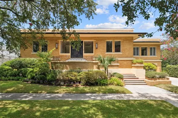 6 Newcomb Boulevard, New Orleans, LA 70118