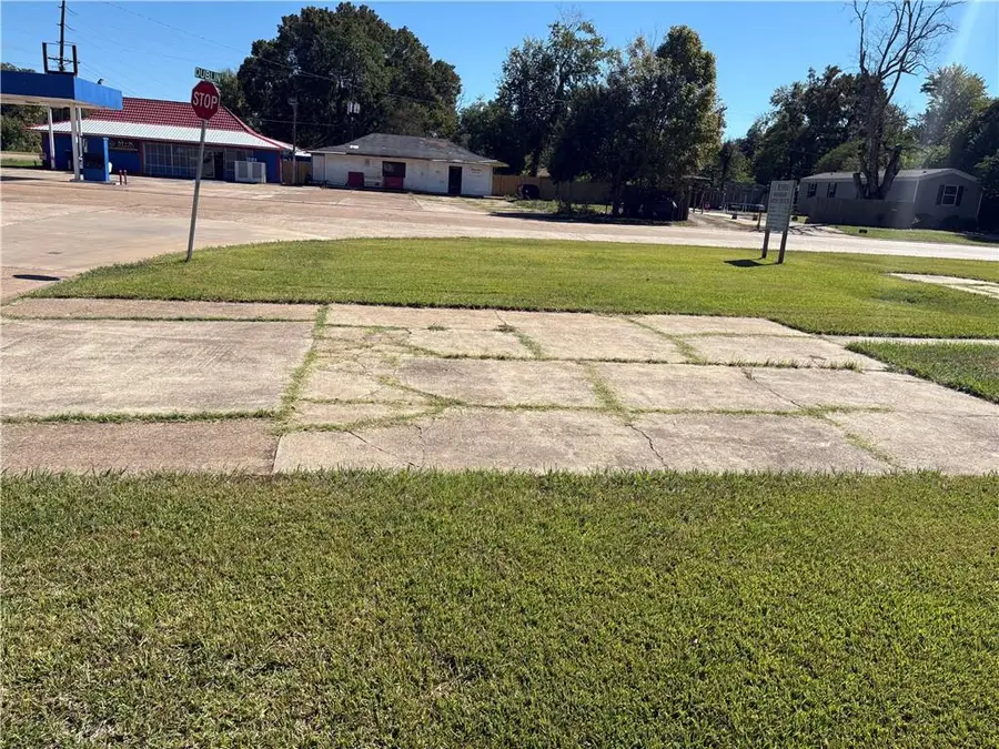 5903 Dublin Road, Alexandria, LA 71303 - #3