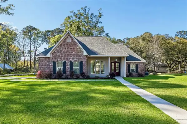 1704 Jackson Street, Mandeville, LA 70448