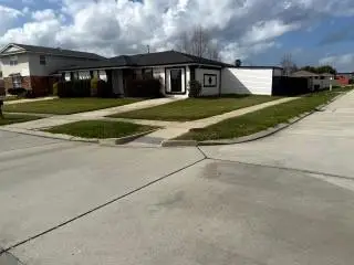 13166 Chateau Court, New Orleans, LA 70129