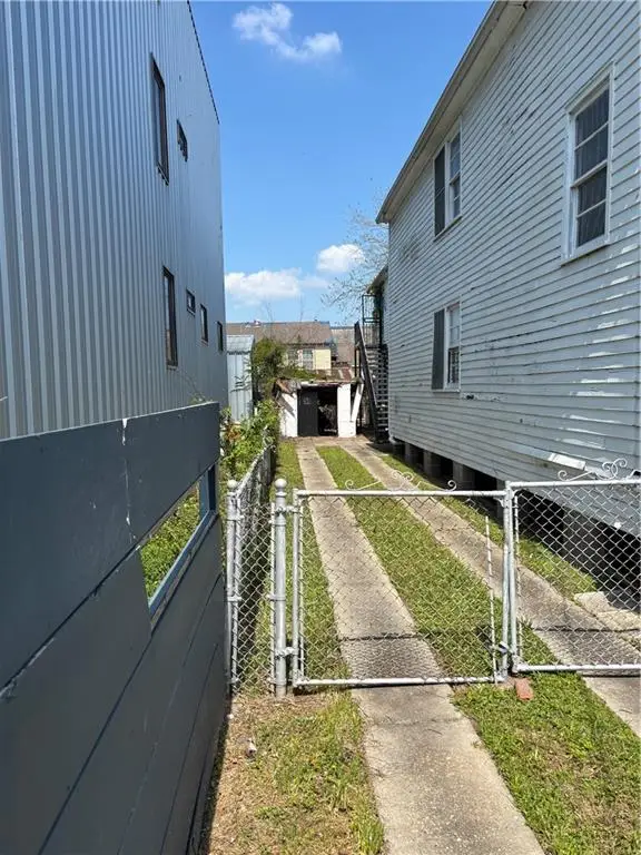2529 S Dorgenois Street, New Orleans, LA 70125 - #3