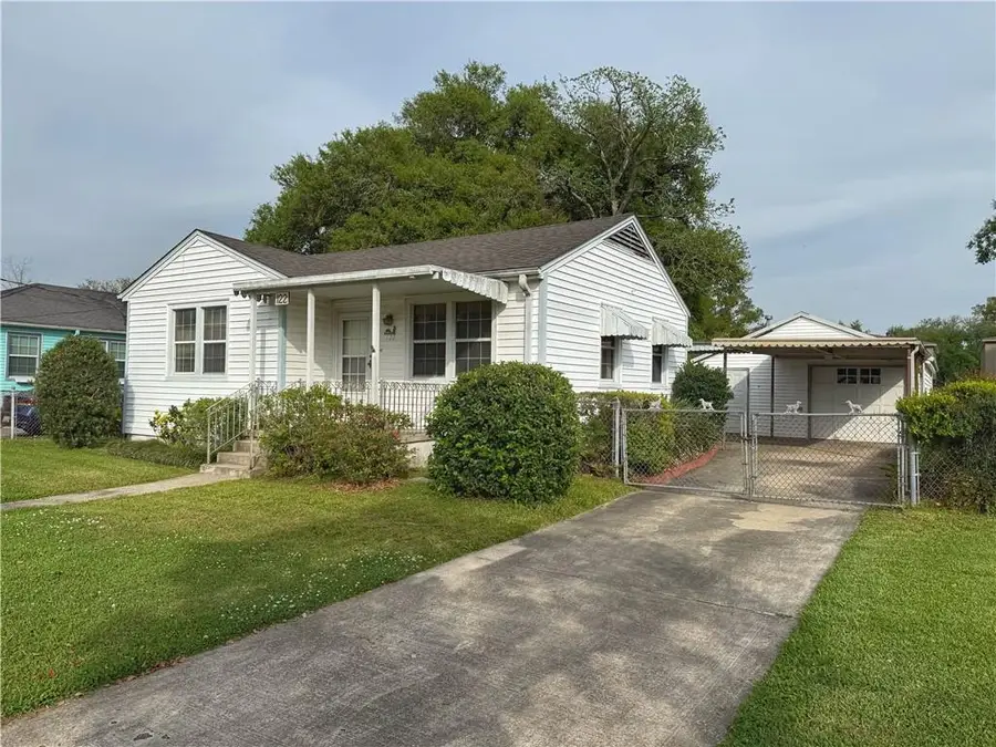 122 Destrehan Drive, Destrehan, LA 70047 - #2