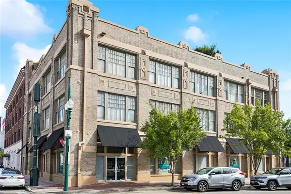 1000 St Charles Avenue #D, New Orleans, LA 70130