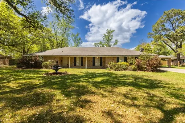 2233 Bayou Lane, Slidell, LA 70458