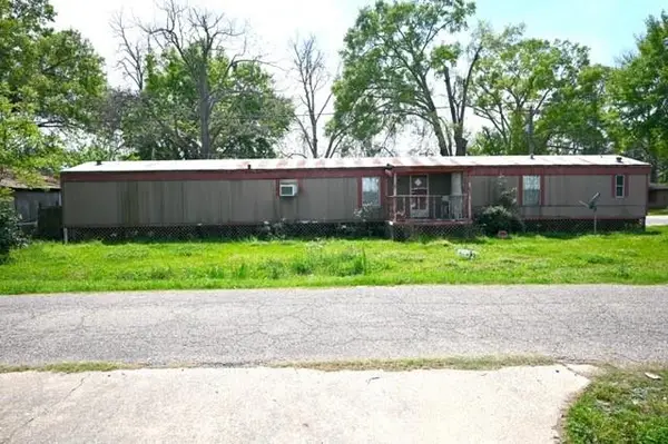 807 Magnolia Street, Simmesport, LA 71369