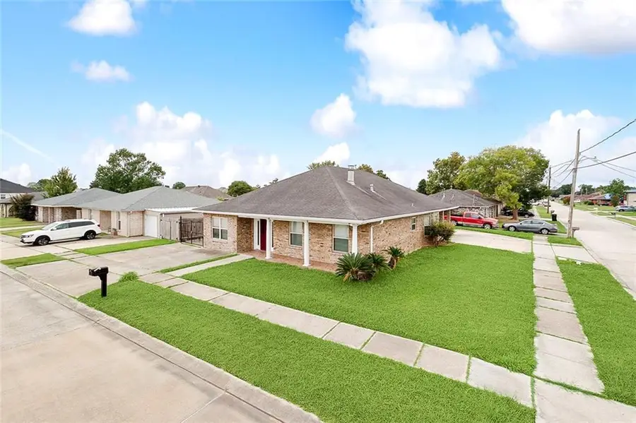 600 E Josephine Street, Chalmette, LA 70043 - #2