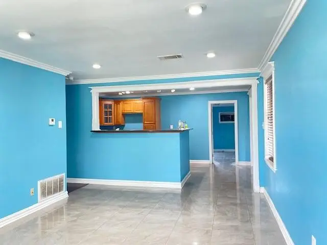 12 Gretna Boulevard, Gretna, LA 70053 - #3