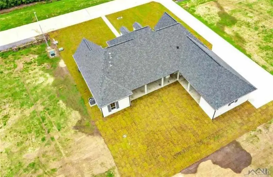 168 Rue Christe Street, Thibodaux, LA 70301 - #2