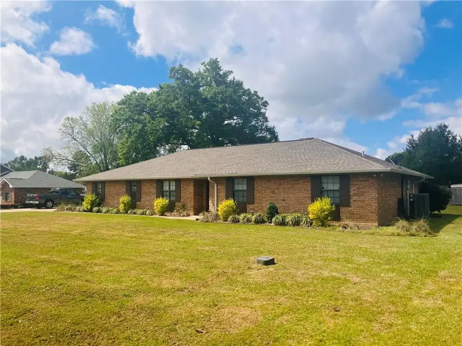 661 Juneau Avenue, Marksville, LA 71351 - #2