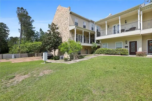 19320 Riverview Court #100, Covington, LA 70433