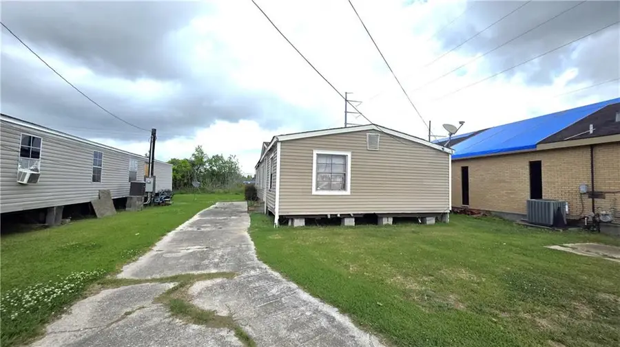 110 Oakville Street, Belle Chasse, LA 70037 - #3