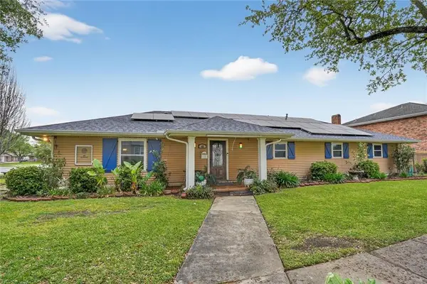 45 E Carmack Drive, Chalmette, LA 70043