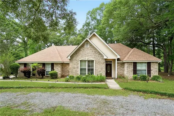 103 Oakview Drive, Madisonville, LA 70447