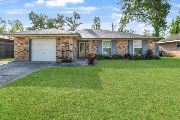 309 Desoto Drive, Luling, LA 70070