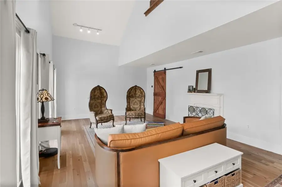 3714 Laurel Street, New Orleans, LA 70115 - #2