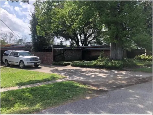 10536 Stewart Place, River Ridge, LA 70123