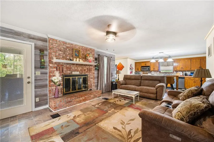 365 Pin Oak Drive, Boyce, LA 71409 - #3