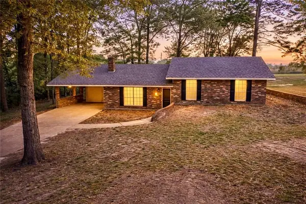 8425 Fairway Drive, Pineville, LA 71360