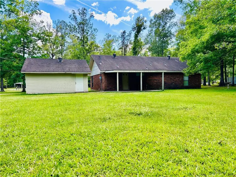 261 Sherwood Drive, Dry Prong, LA 71423 - #2