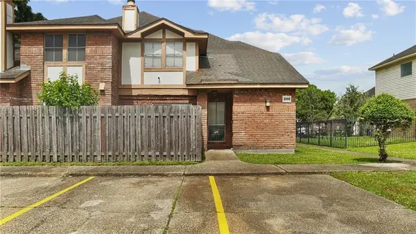 200 Cypress Grove Court #75, New Orleans, LA 70131