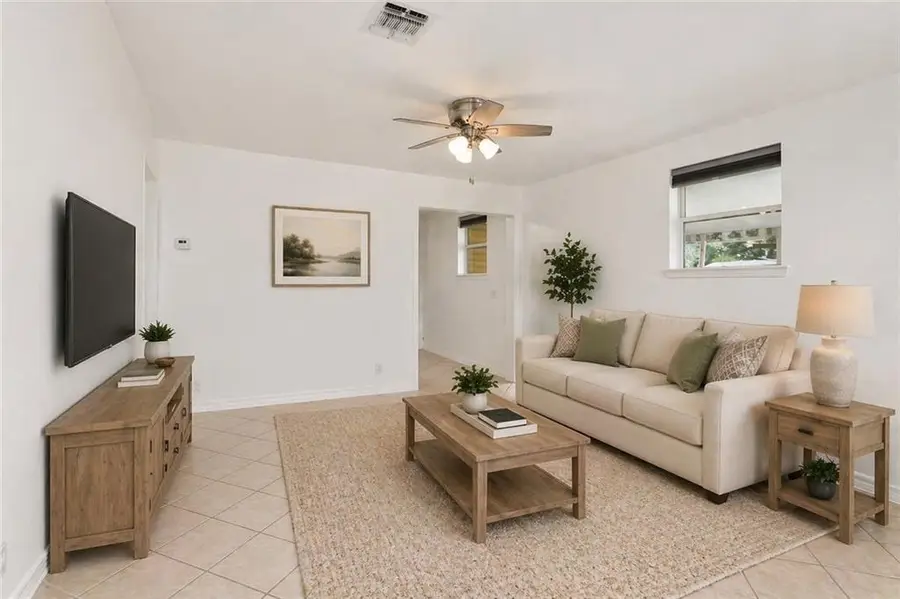 330 S. Kenner Avenue, Westwego, LA 70094 - #2