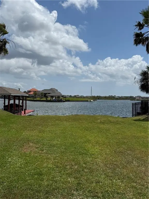 1512 Royal Palm Drive, Slidell, LA 70458