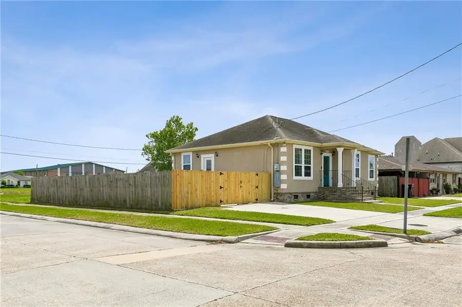 3317 Volpe Drive, Chalmette, LA 70043 - #2