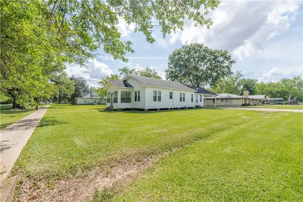 203 Wadsworth Avenue, Cheneyville, LA 71325