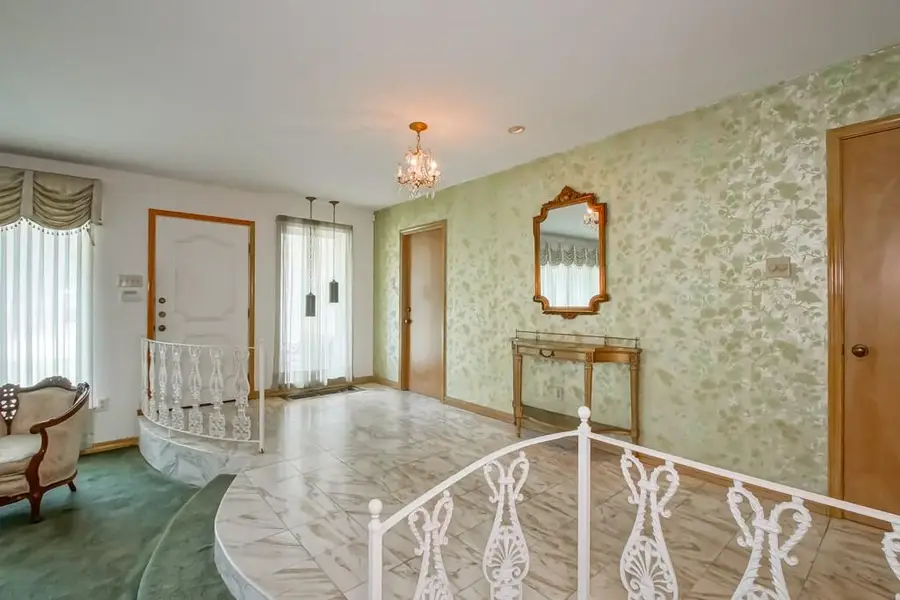 2219 Leon C Simon Drive, New Orleans, LA 70122 - #3