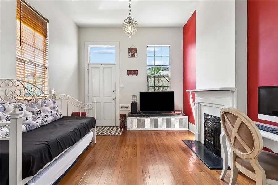 2527 Laurel Street #2527, New Orleans, LA 70130 - #2
