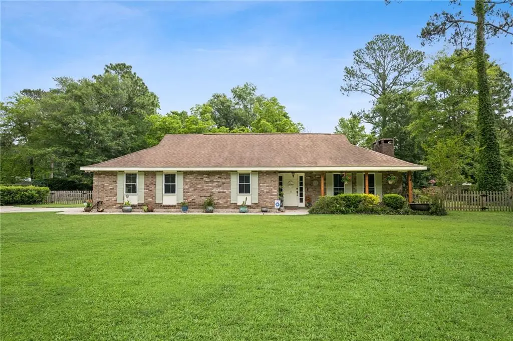 15 S Division Drive, Covington, LA 70433 - #1