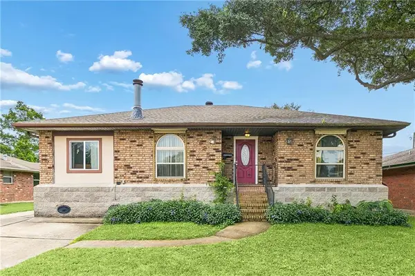 425 Sugarpine Drive, Gretna, LA 70056