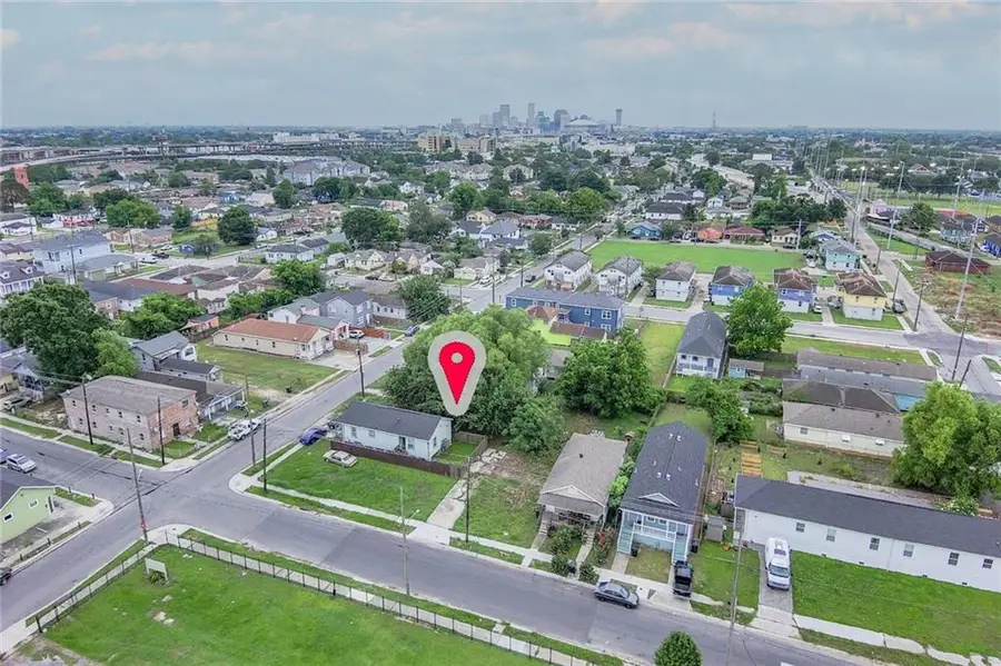 8724 Edinburgh Street, New Orleans, LA 70118 - #3