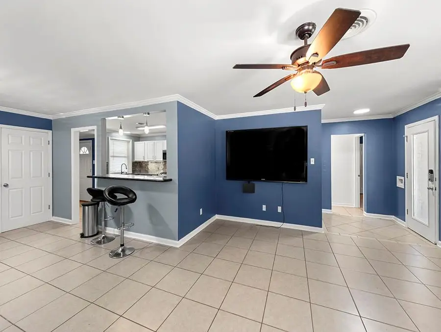 5601 Chamberlain Drive, New Orleans, LA 70122 - #3