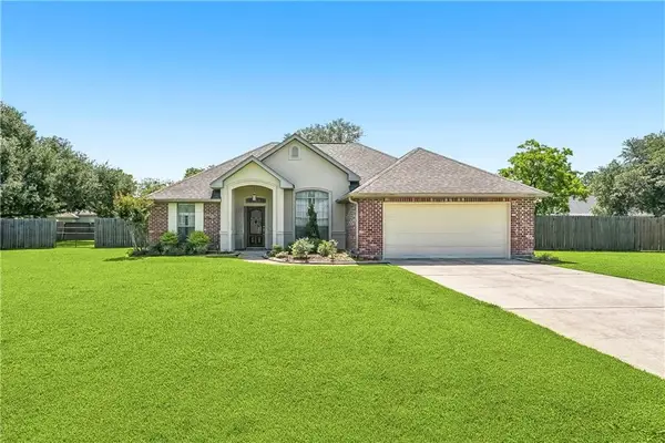 428 Gainesway Drive, Madisonville, LA 70447