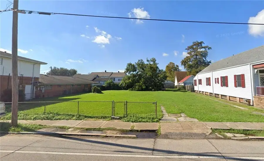 820 Lafayette Street, Gretna, LA 70053 - #2