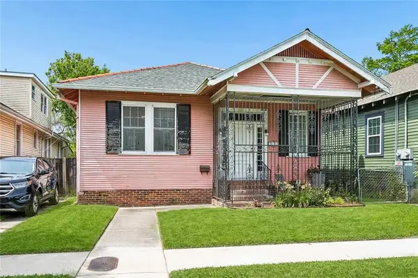 7726 Spruce Street, New Orleans, LA 70118