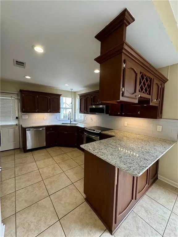 17361 Lake Iris Avenue, Baton Rouge, LA 70817 - #3